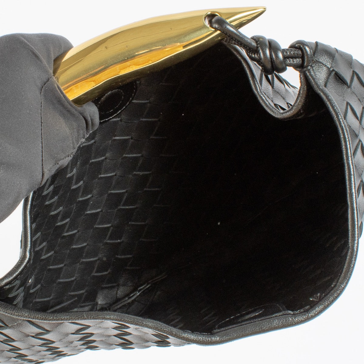 Shop 100% authentic second hand Bottega Veneta Black Medium Sardine Bag on Labellov.com