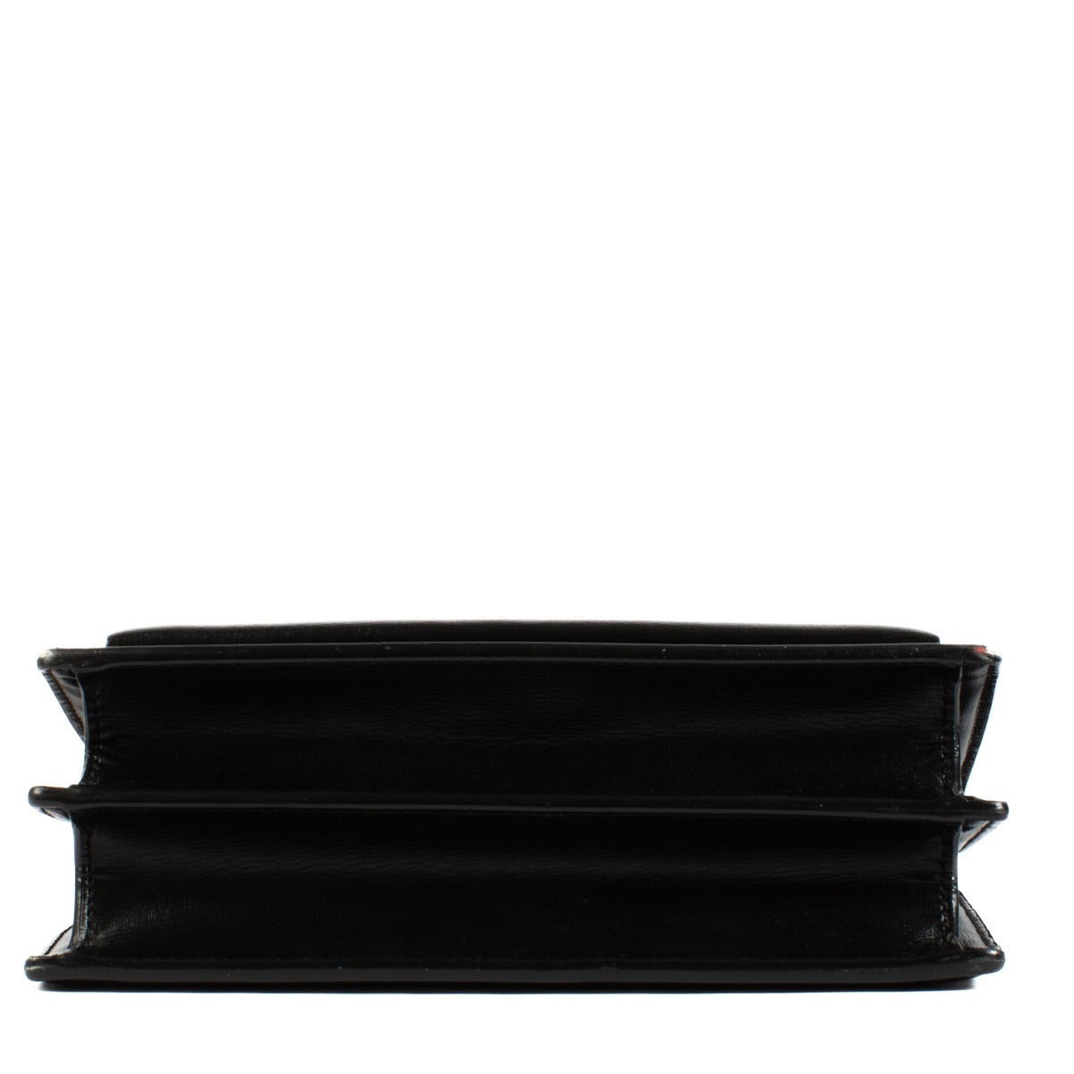 Shop safe online at Labellov in Antwerp, Brussels and Knokke this 100% authentic second hand Saint Laurent Black Sunset Medium Bag