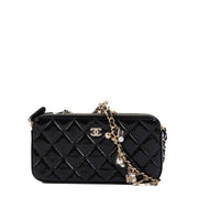 Shop second hand authentic Chanel A81985 Pearl Charm Clutch Chain on www.labellov.com