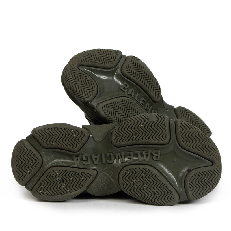 Balenciaga Olijfgroene Logo Allover Triple S Sneakers - Maat 37