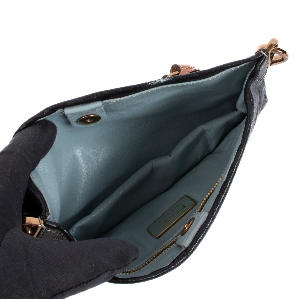 Pochette Prada noire en cuir de buffle