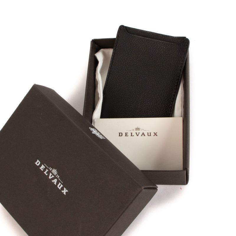 Shop safe online at Labellov in Antwerp this 100% authentic second hand Delvaux Black Leather Cardholder