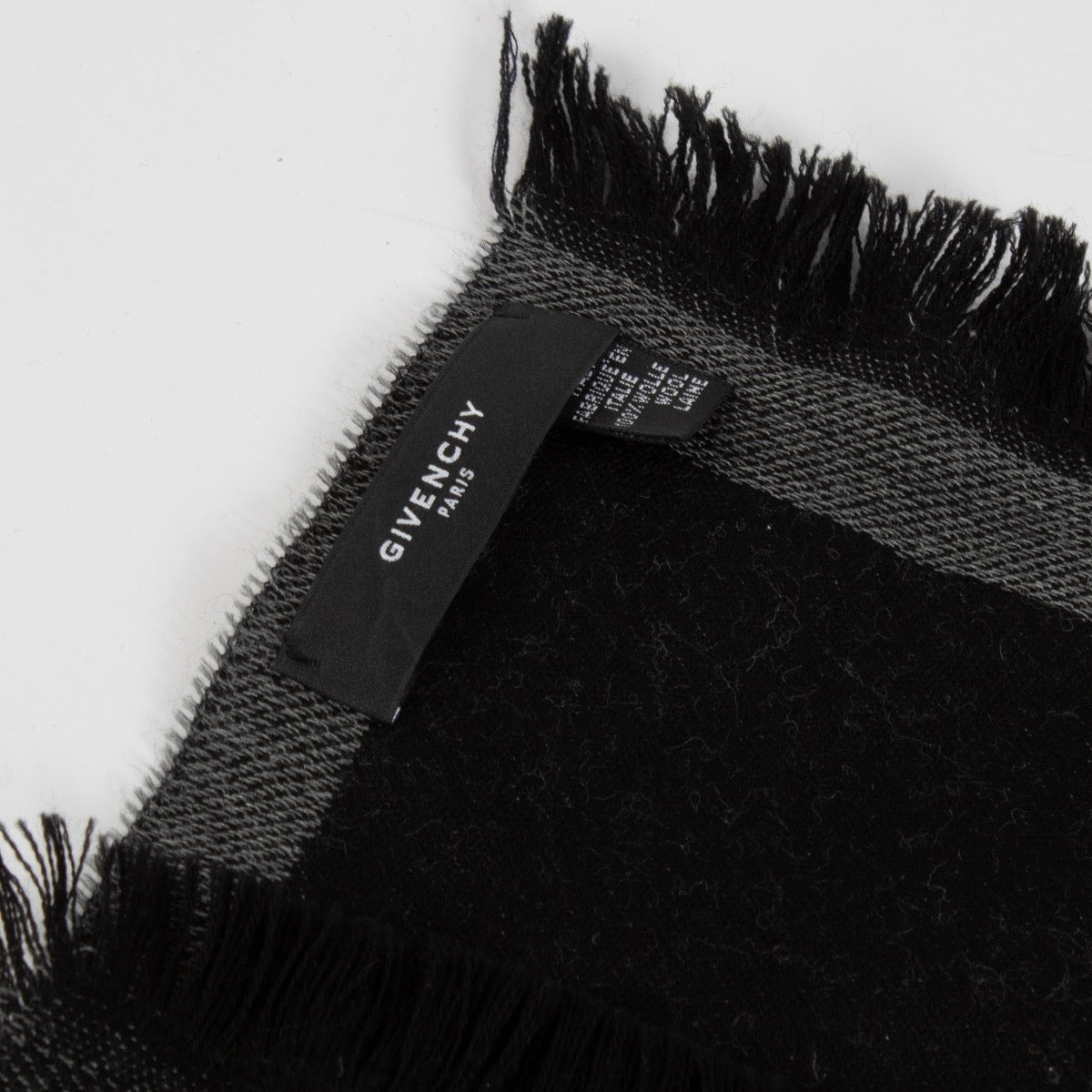 Authentic second hand Givenchy Grey Scarf on Labellov.com