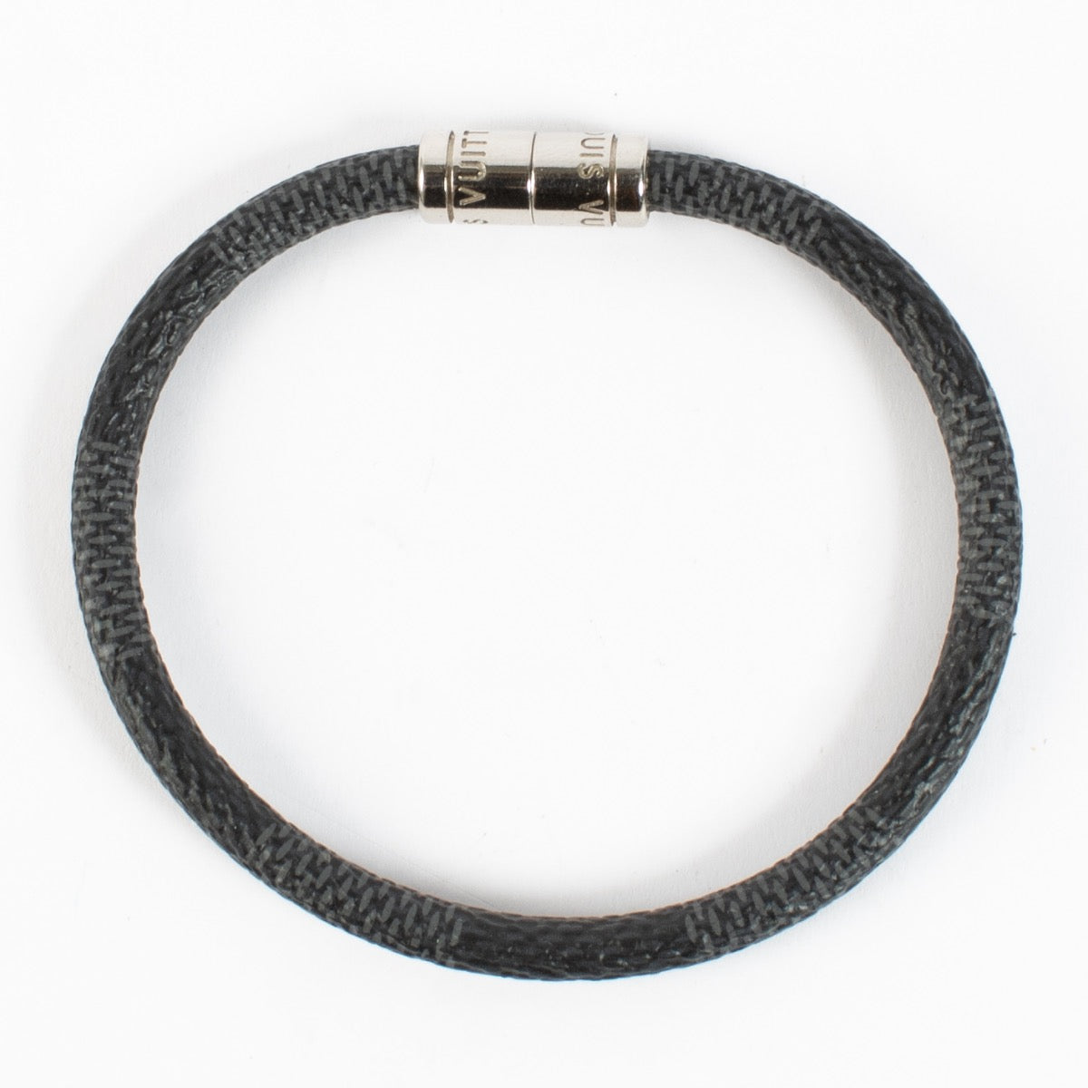 Authentic second hand Louis Vuitton Damier Graphite Keep It Bracelet - Size 19 on Labellov.com
