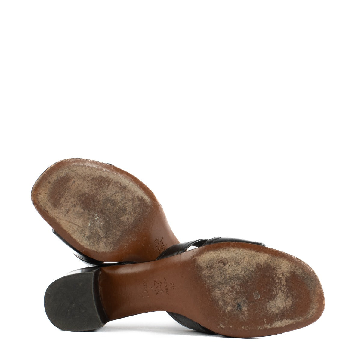 Shop safe online at Labellov in Antwerp, Brussels and Knokke this 100% authentic second hand Christian Dior Black Calfskin Montaigne Sandals - Size 39