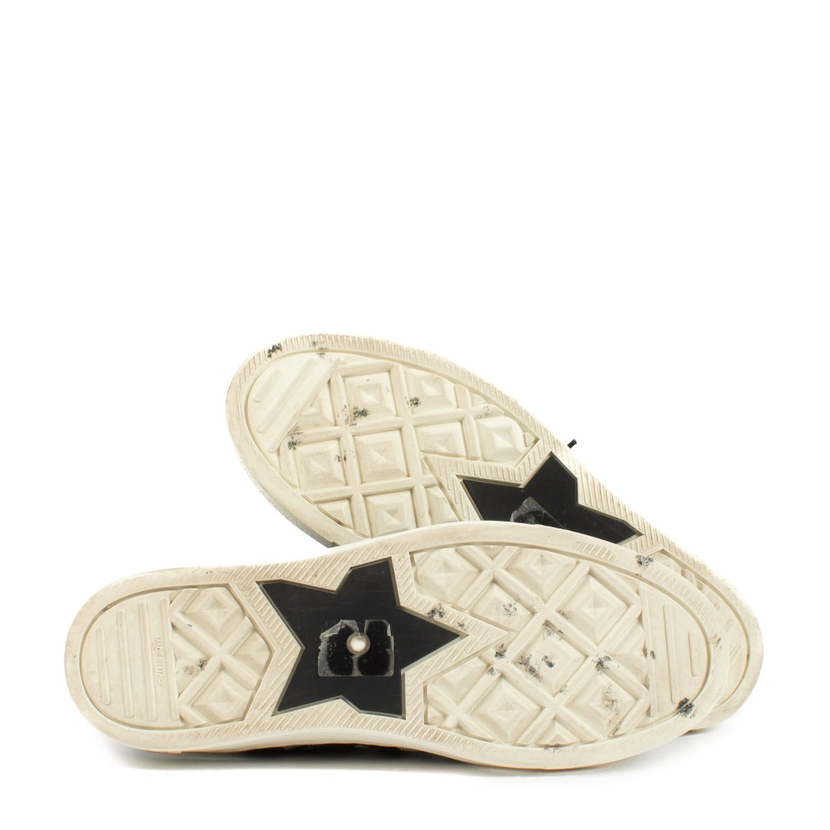 Shop safe online at Labellov in Antwerp, Brussels and Knokke this 100% authentic second hand Christian Dior Blue Oblique Knit Calf High Walk'n Sneakers - Size 39