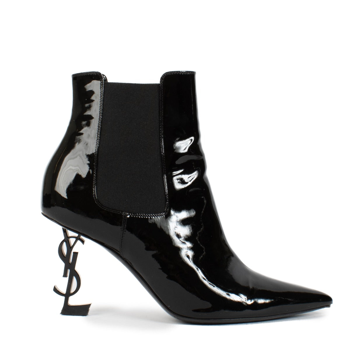 Shop safe online at Labellov in Antwerp, Brussels and Knokke this 100% authentic second hand Saint Laurent Black Patent Opyum YSL Boots - Size 39,5