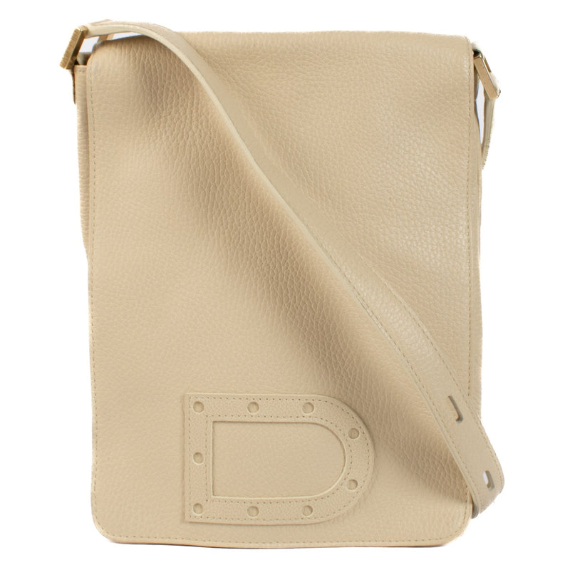 Shop safe online at Labellov in Antwerp, Brussels and Knokke this 100% authentic second hand Delvaux Beige Louise Baudrier PM Crossbody Bag