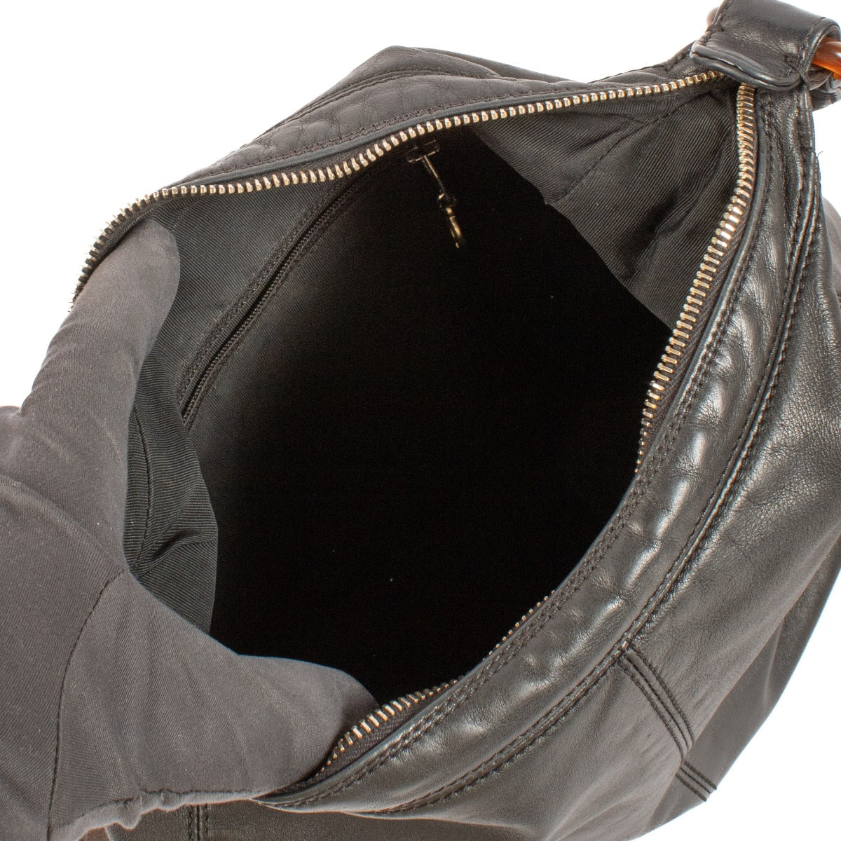 Sac hobo Chanel vintage en cuir de veau noir avec logo CC