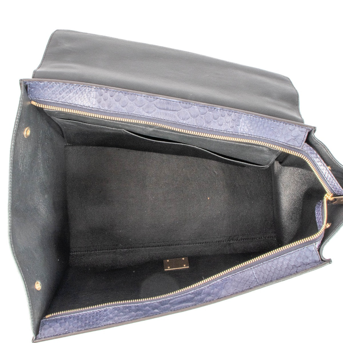 Shop safe online at Labellov in Antwerp, Brussels or Knokke this 100% authentic second hand Celine Blue Python Black Suede Medium Trapeze Bag