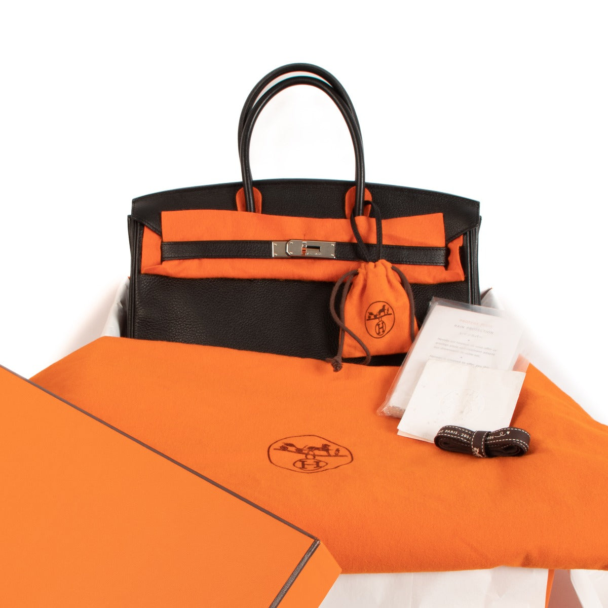 Authentic second hand pre-owned vintage Hermès Birkin 35 Black Taurillon Clemence on www.labellov.com