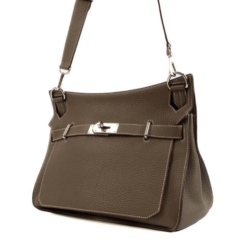 Second hand Pre-owned Hermès Jypsiere 34 Etoupe Taurillon Clemence on www.labellov.com