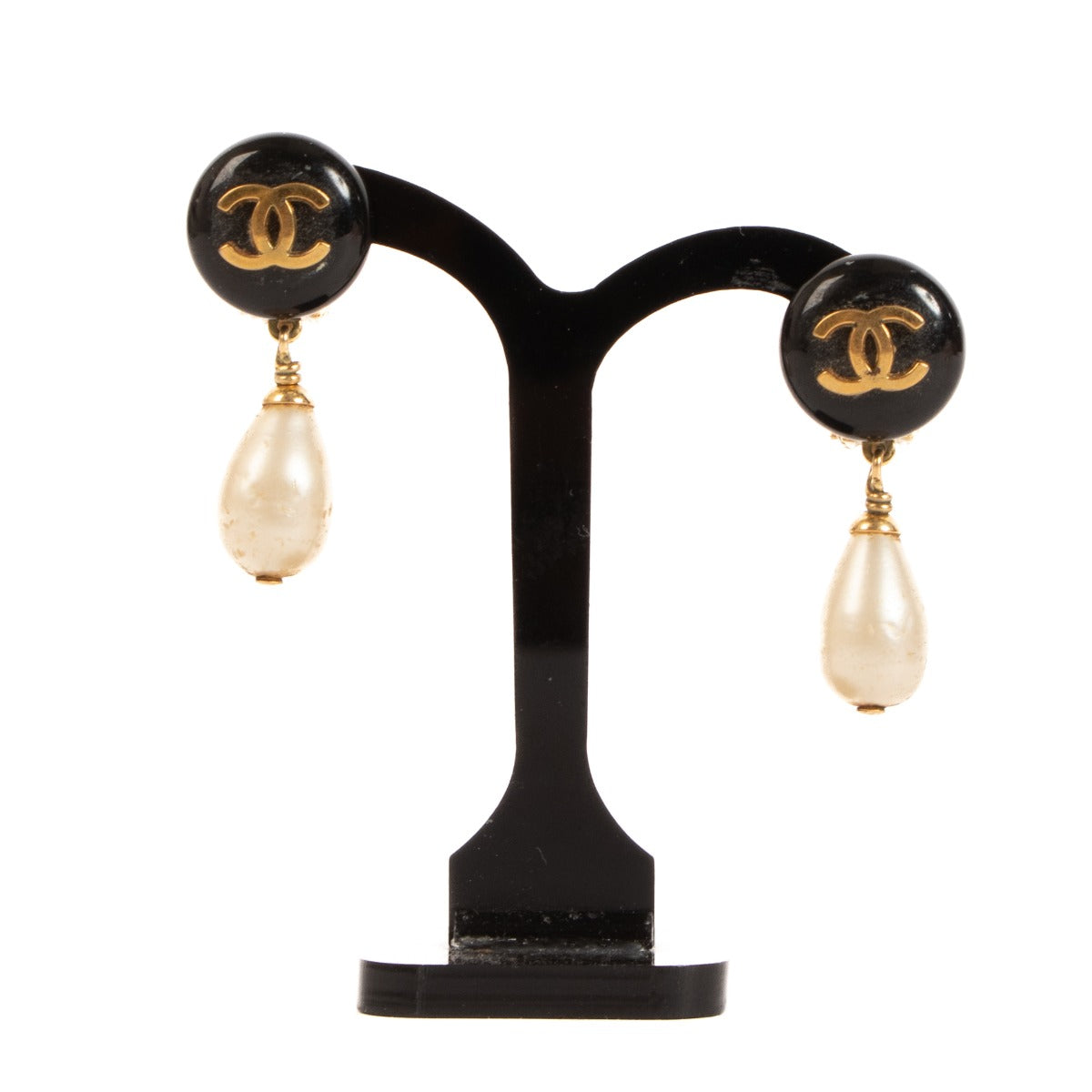 Chanel 94A CC Pearl Drop Clip On Earrings