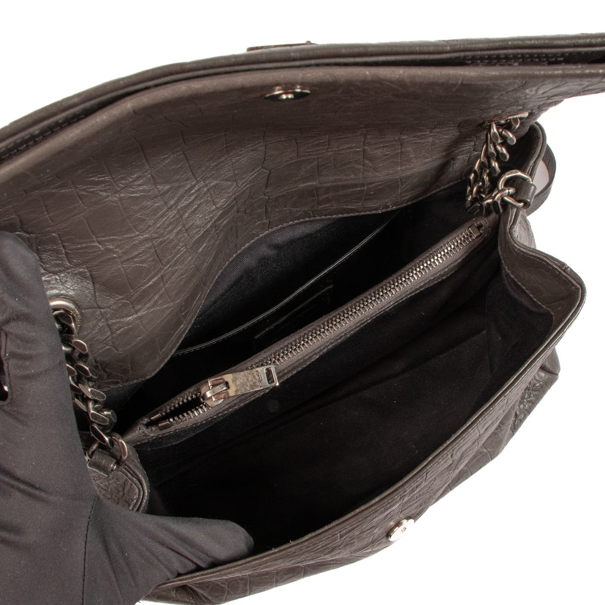 Shop safe online at Labellov in Antwerp, Brussels or Knokke this 100% authentic second hand Saint Laurent Grey Croco Embossed West Hollywood Shoulder Bag