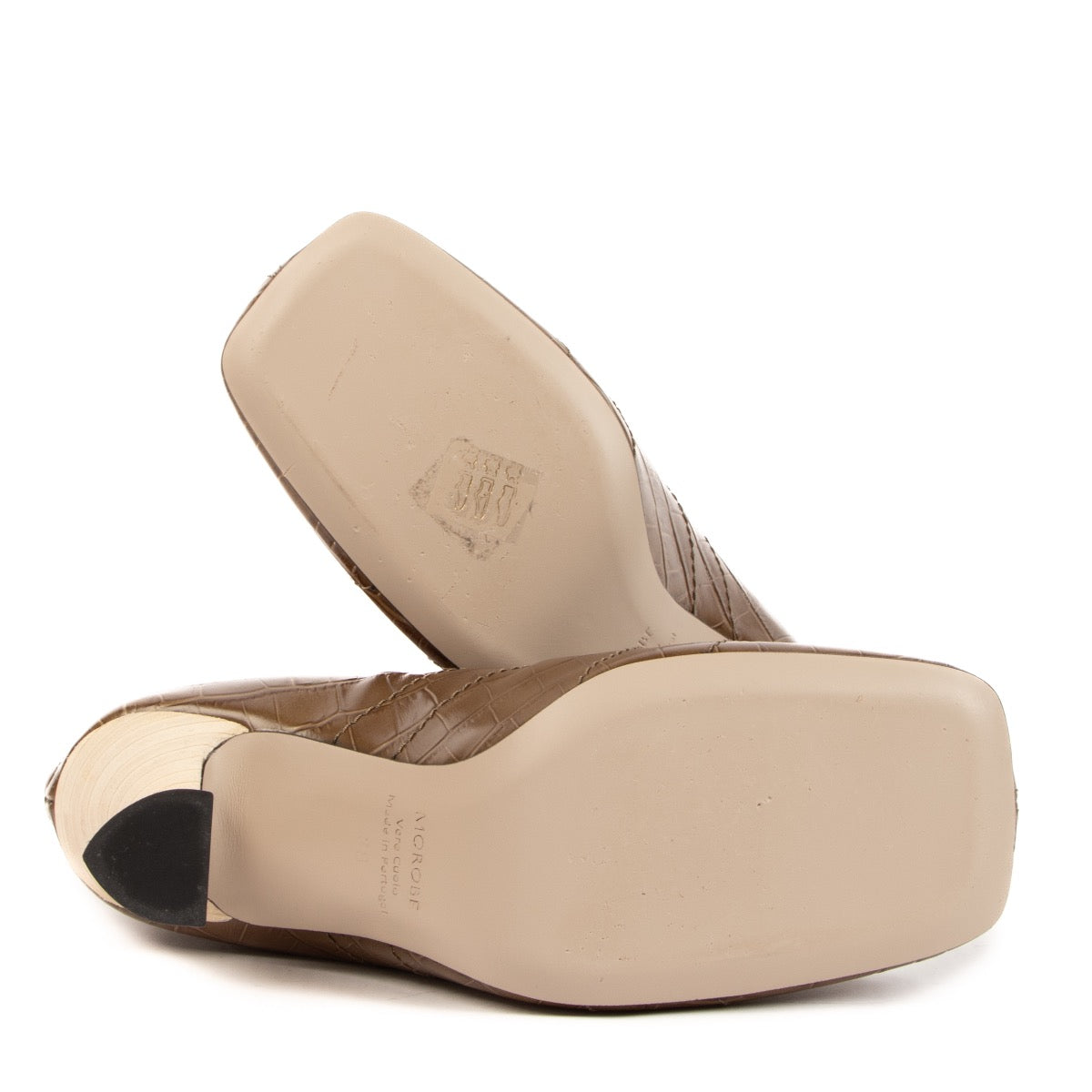 Buy authentic Morobe Kaki Leather Boots - Size 38 on LabelLov.com