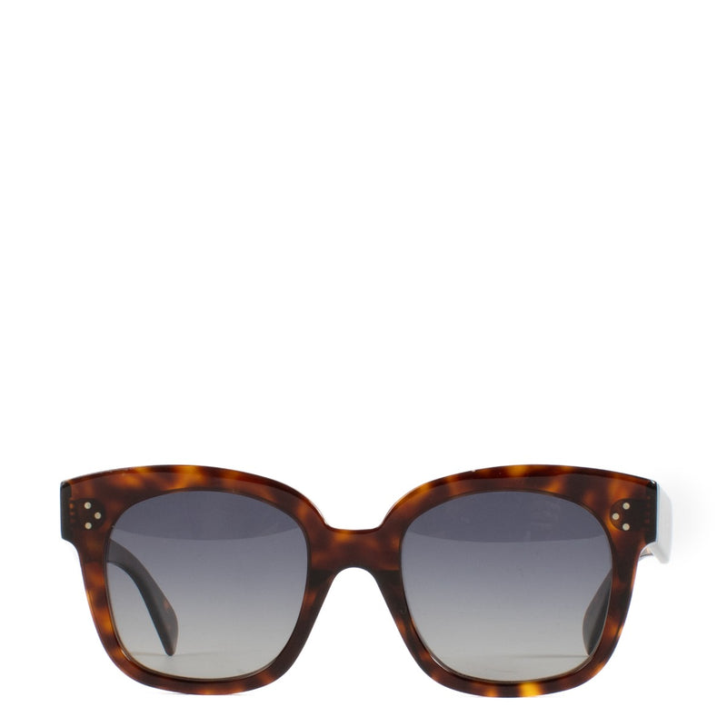 Shop safe online at Labellov in Antwerp, brussels and Knokke this 100% authentic second hand Celine Brown Tortoise CL4002UN Sunglasses