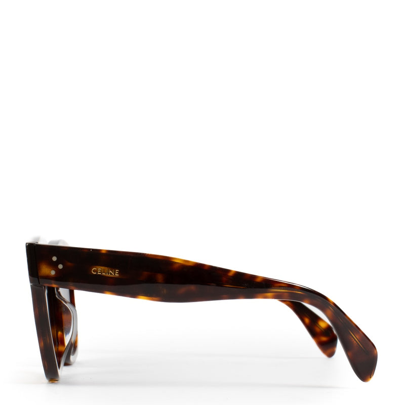 Shop safe online at Labellov in Antwerp, brussels and Knokke this 100% authentic second hand Celine Brown Tortoise CL4002UN Sunglasses