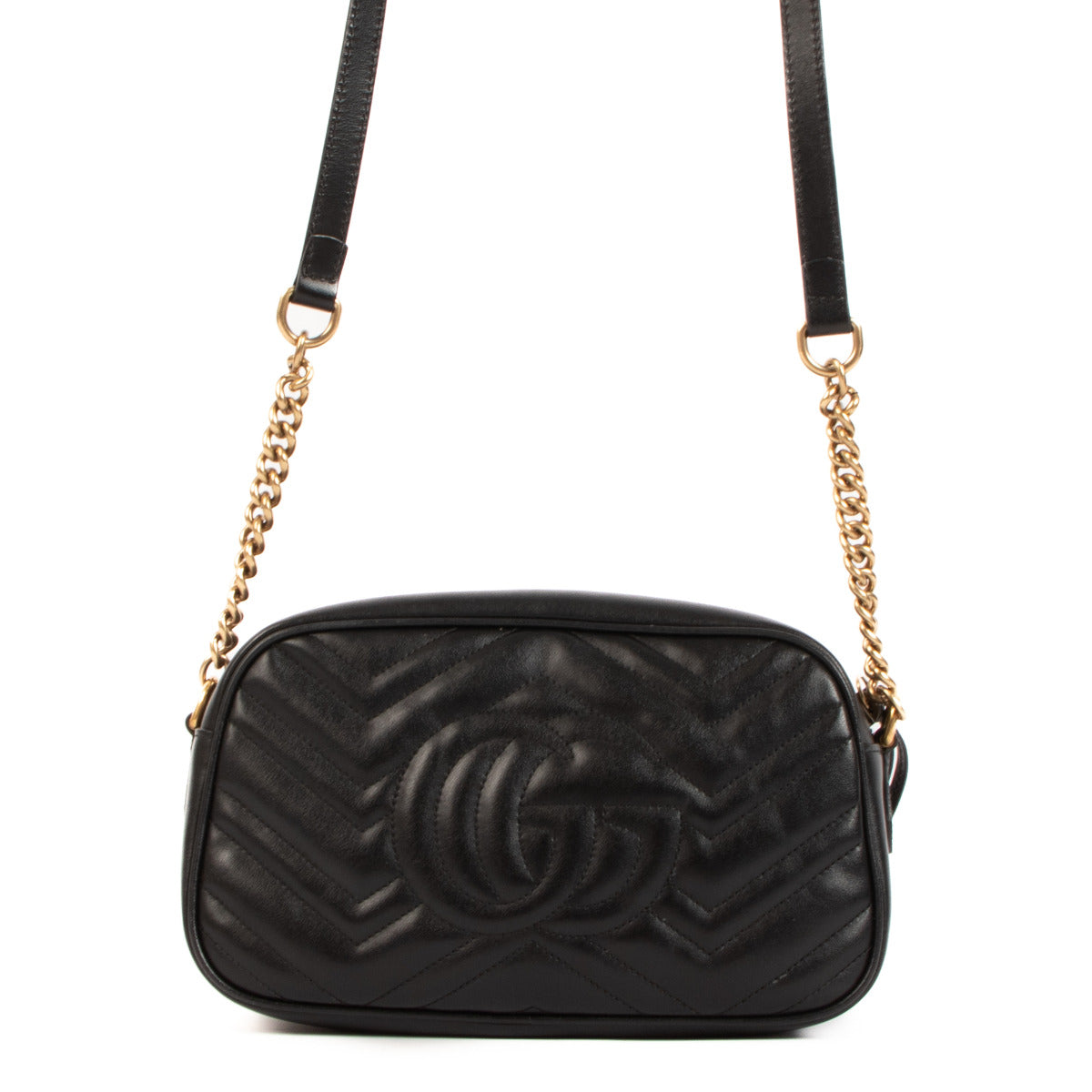 Gucci Black GG Marmont Small Matelassé Shoulder Bag for the best price at Labellov secondhand luxury in Antwerp. Buy and sell your preloved and brand new designer bags online.