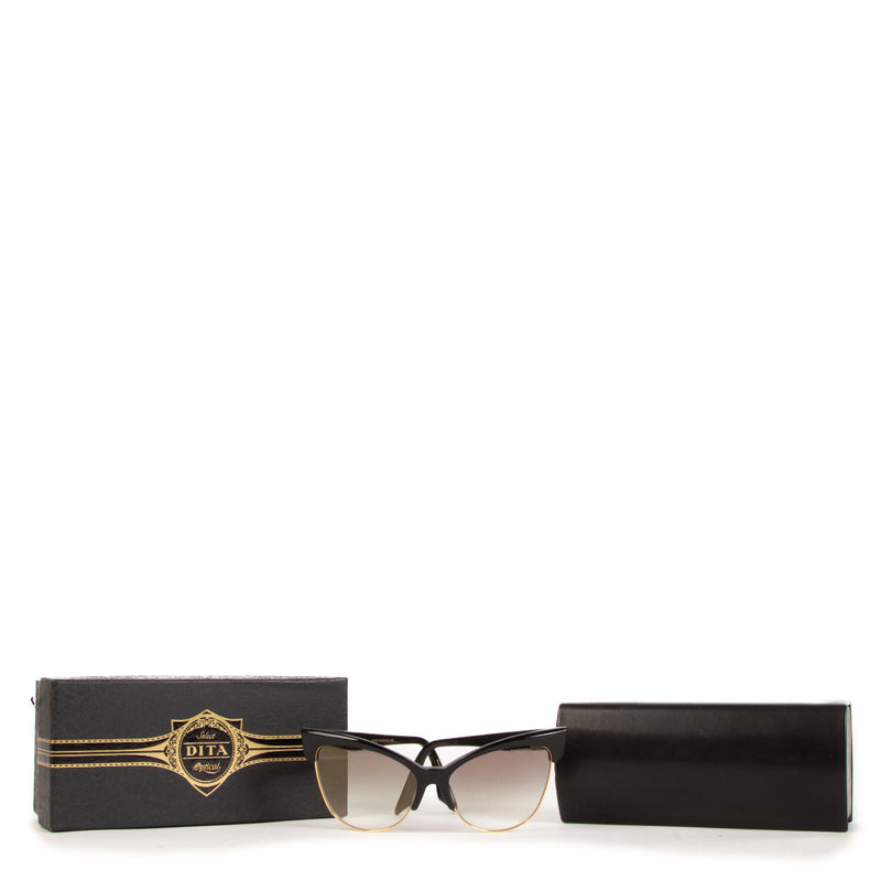 Dita Black Cat Eye Temptation Zonnebril