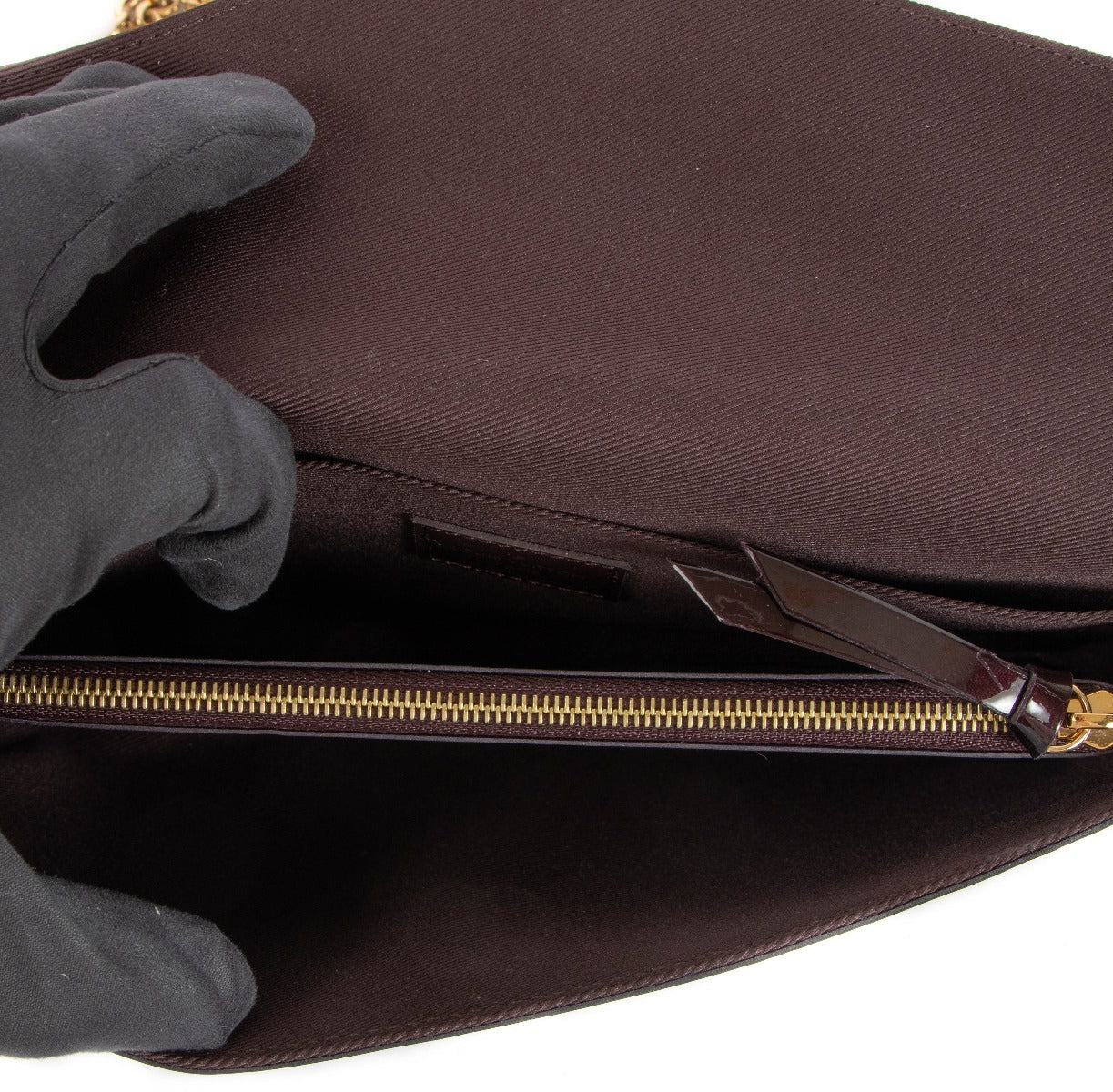 Louis Vuitton Pochette Félicie Monogram Vernis Amarante