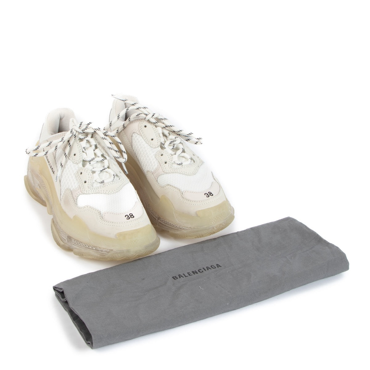 Shop safe online at Labellov in Antwerp these 100% authentic second hand Balenciaga White Triple S Clear Sole Sneakers - size 38