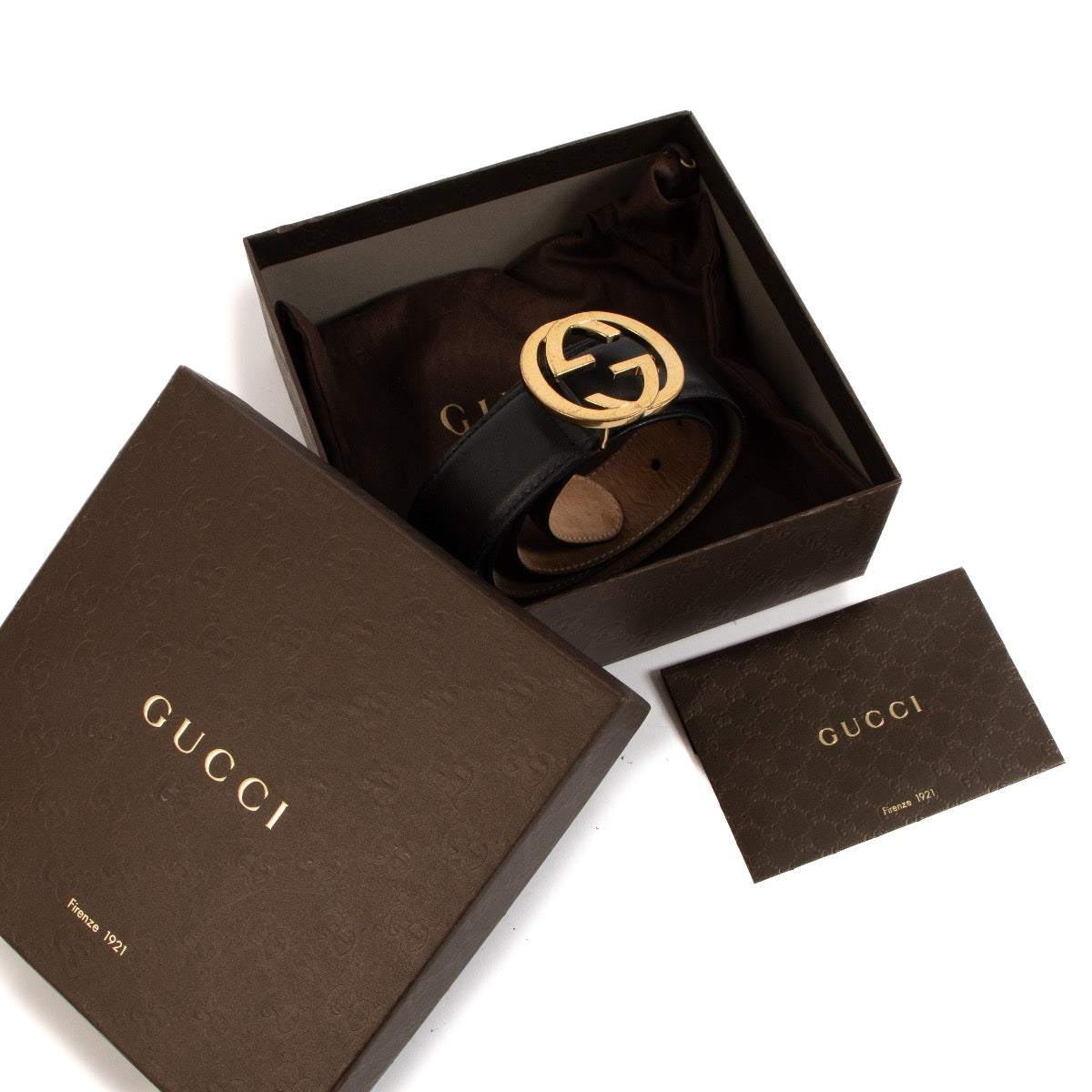 Shop safe online at Labellov in Antwerp, Brussels and Knokke this 100% authentic second hand Gucci Black Double G Buckle Belt
