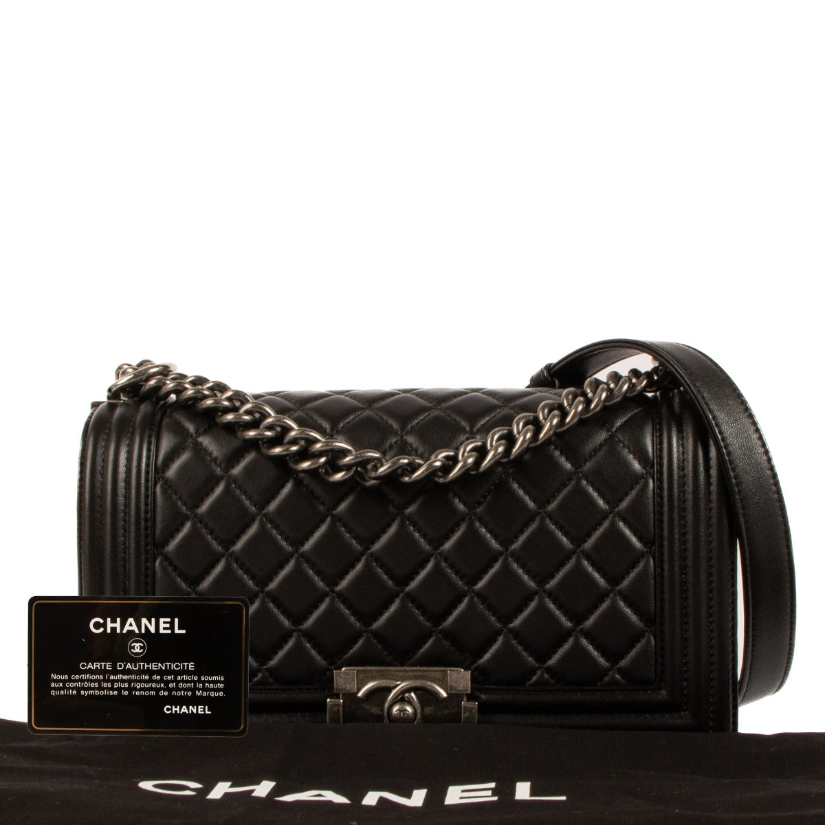 Shop safe online at Labellov in Antwerp, Brussels and Knokke this 100% authentic second hand Chanel Black Quilted Medium Boy Bag