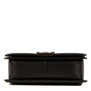 Shop safe online at Labellov in Antwerp, Brussels and Knokke this 100% authentic second hand Chanel Black Quilted Medium Boy Bag