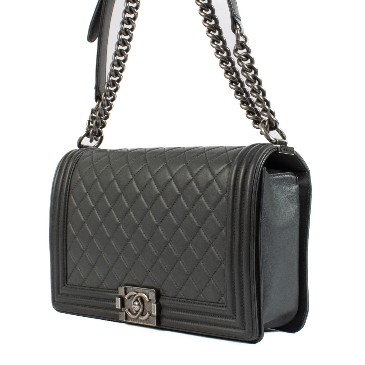 Second hand authentic Chanel Grey Calfskin Large Boy Bag on www.labellov.com