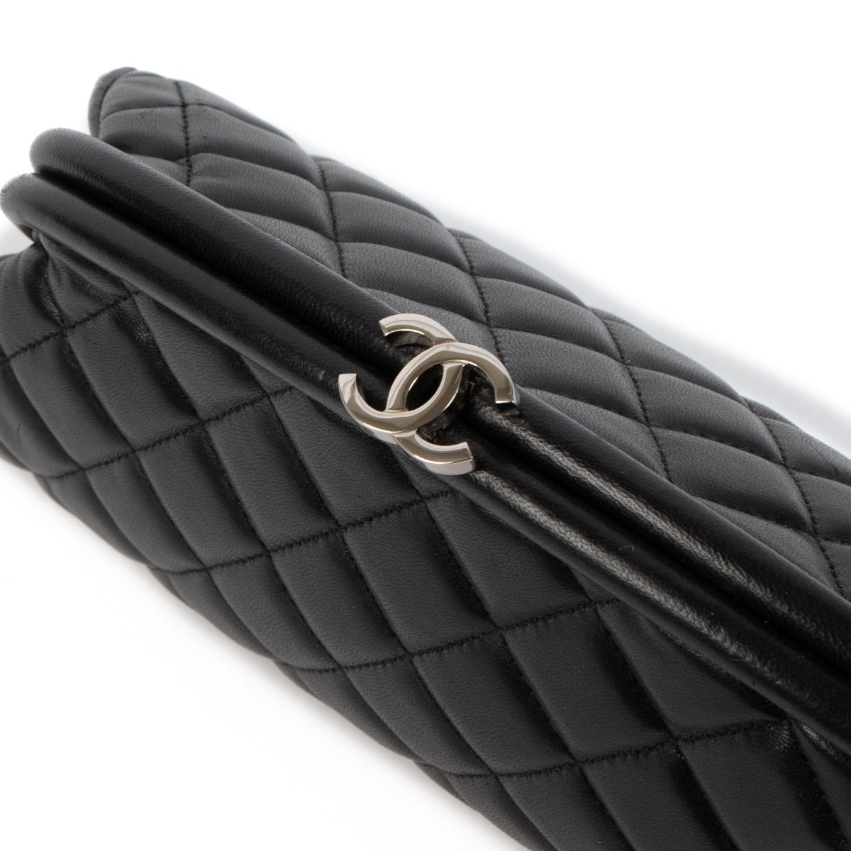 Shop a 100% authentic Chanel Black Quilted Lambskin Clutch on Labellov.com