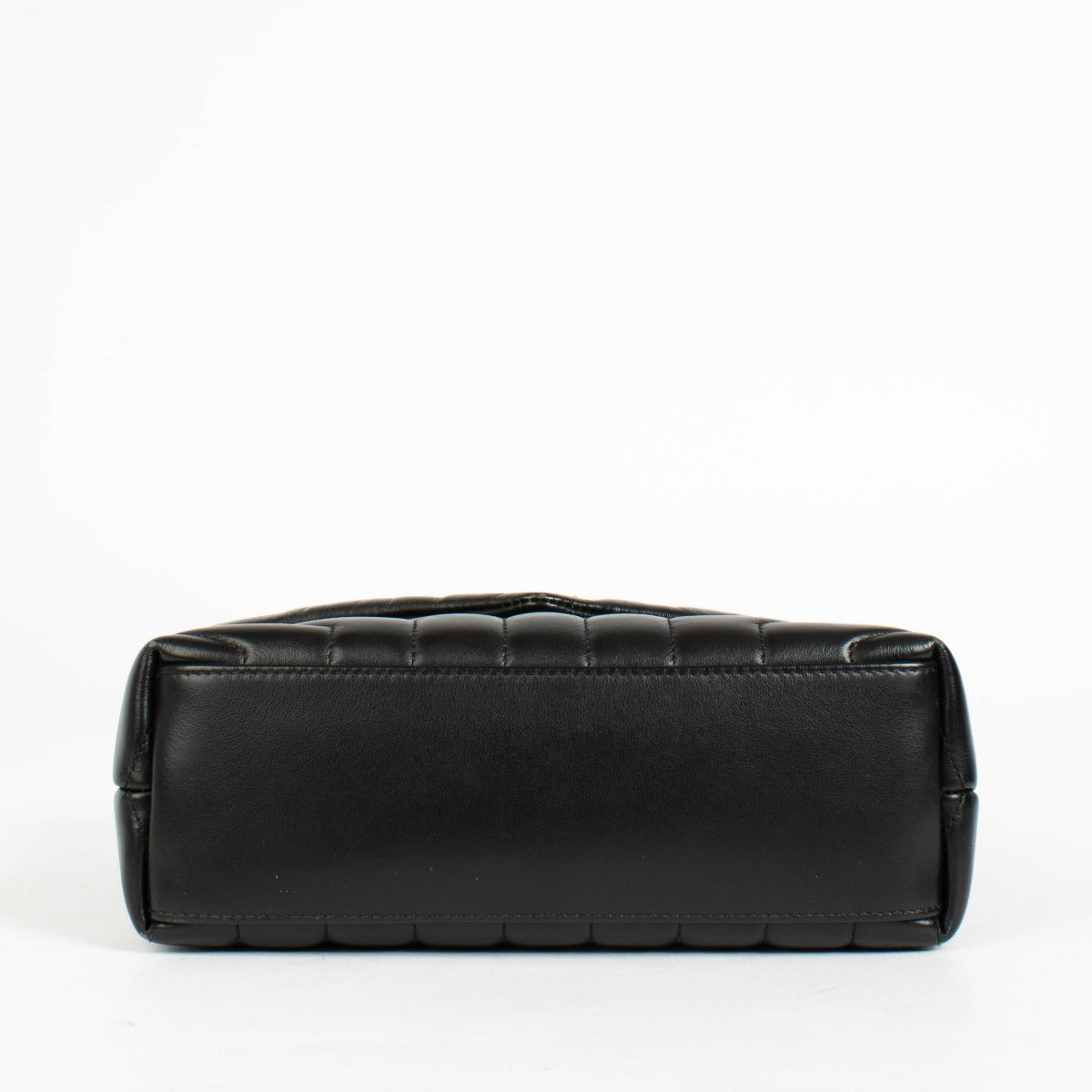 Authentic pre-loved Saint Laurent Black Leather Loulou Small Bag on Labellov.com