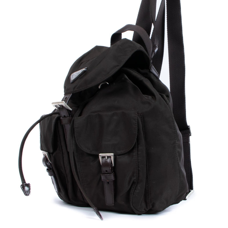 Buy an authentic second-hand Prada Brown Re-Nylon Small Backpack in very good condition at Labellov in Antwerp.