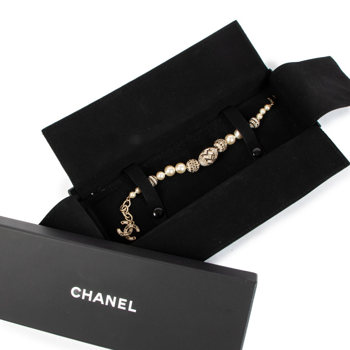 Chanel Spring Summer 2015 Crystal Pearl CC Bracelet