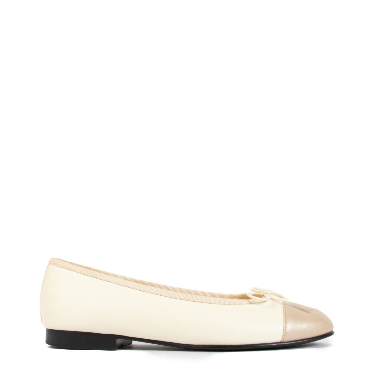 Shop 100% authentic Chanel Cream Leather Ballerina Flats on Labellov.com