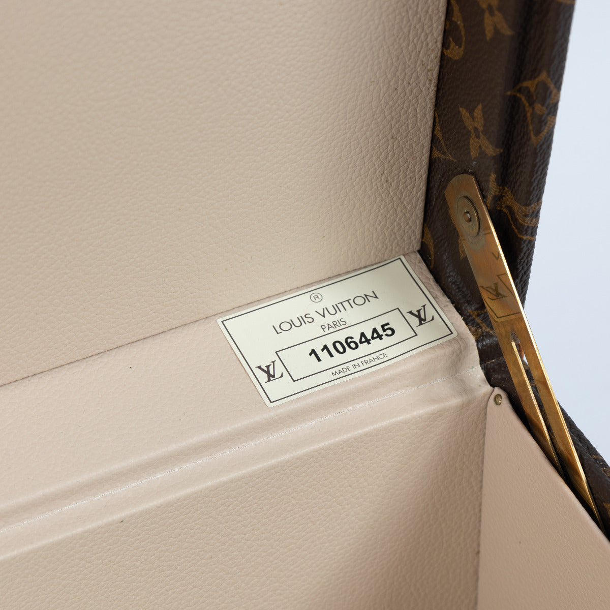Louis Vuitton Monogram Canvas Bisten 60