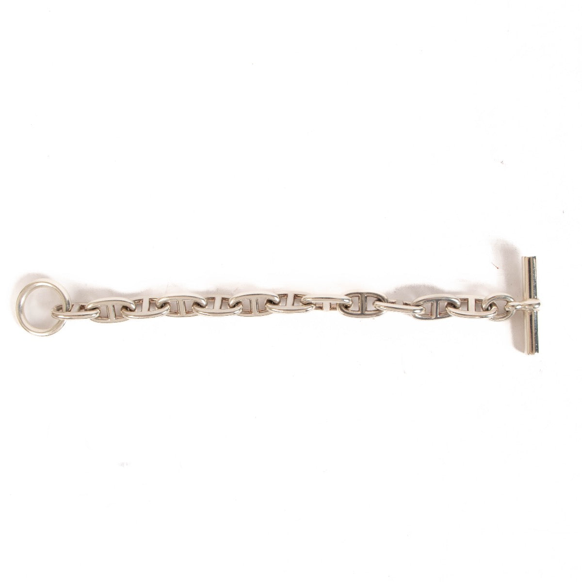 Shop safe online at Labellov in Antwerp, Brussels and Knokke this 100% authentic second hand Hermès Chaine d'Ancre Large Sterling Silver Bracelet
