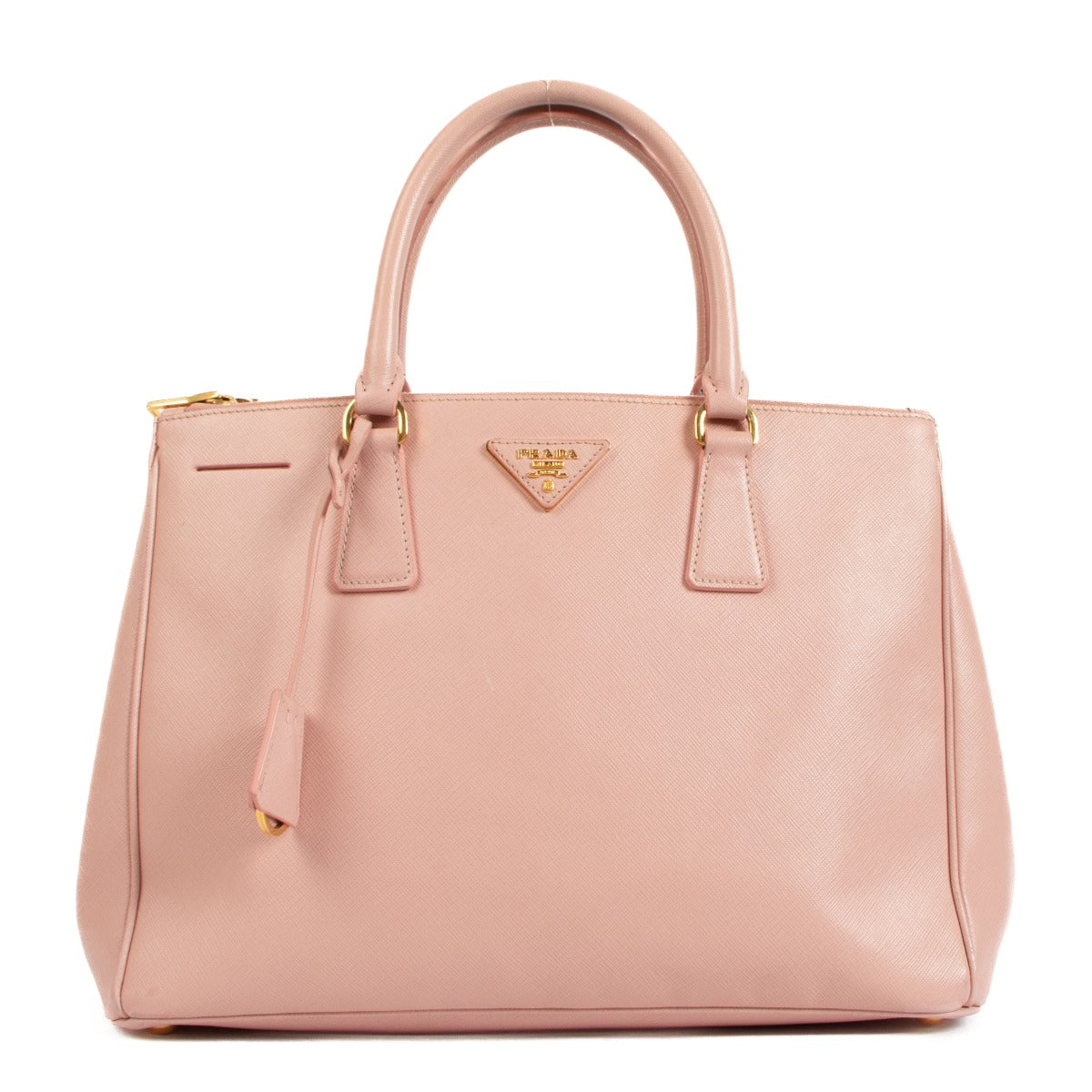 Shop safe online at Labellov in Antwerp, Brussel and Knokke this 100% authentic second hand Prada Pink Large Galleria Saffiano Leather Bag