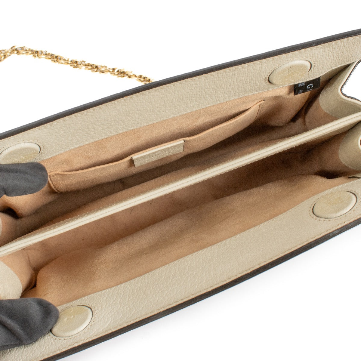 shop 100% authentic second hand Gucci White Leather Ophidia Chain Bag on Labellov.com
