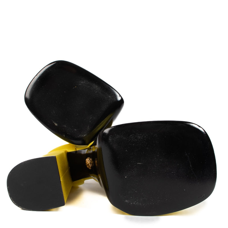 shop authentic second hand Versace Medusa Aevitas Yellow Platform Pumps - Size 39 on Labellov.com