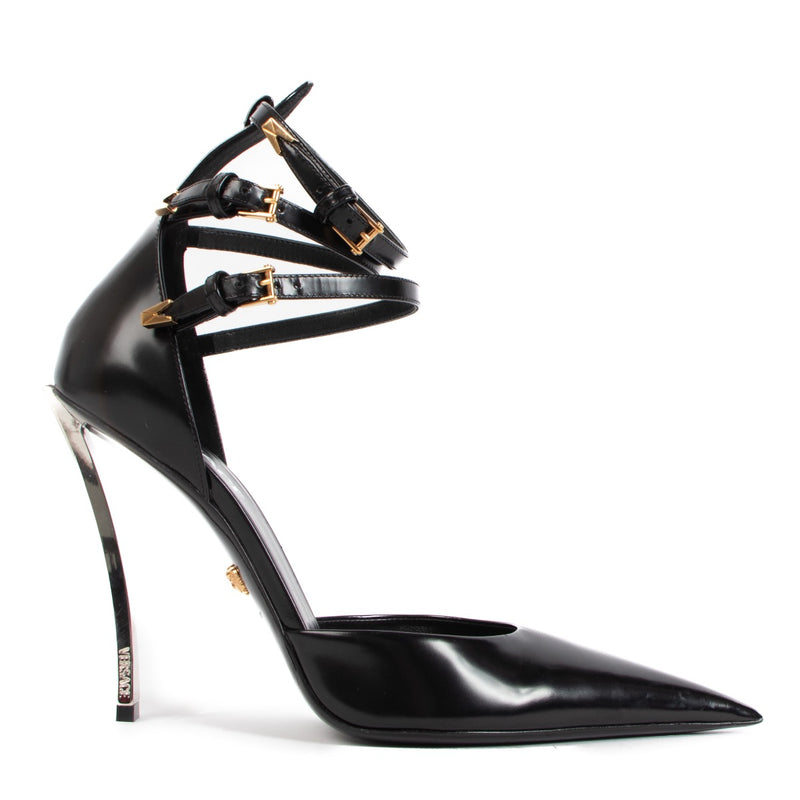 shop authentic second hand Versace Pin-Point Pumps - Size 40 on Labellov.com