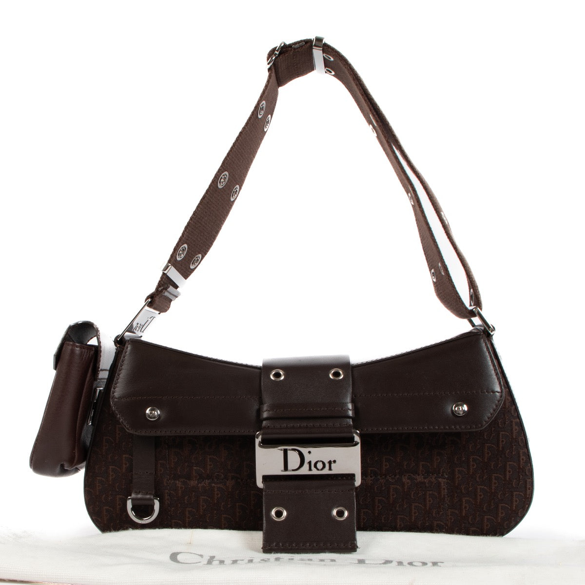 Shop safe online at Labellov in Antwerp this 100% authentic second hand Christian Dior Brown Oblique Canvas Columbus Avenue Bag