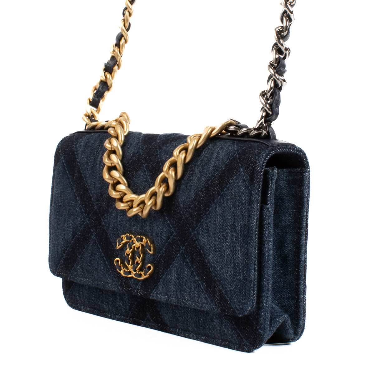 Chanel Denim 19 Wallet on Chain Bag kopen en verkopen aan de beste prijs