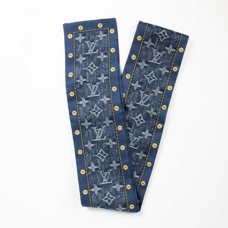 Authentic pre-loved Louis Vuitton Blue Silk Monogram Denim Bandeau Scarf on Labellov.com
