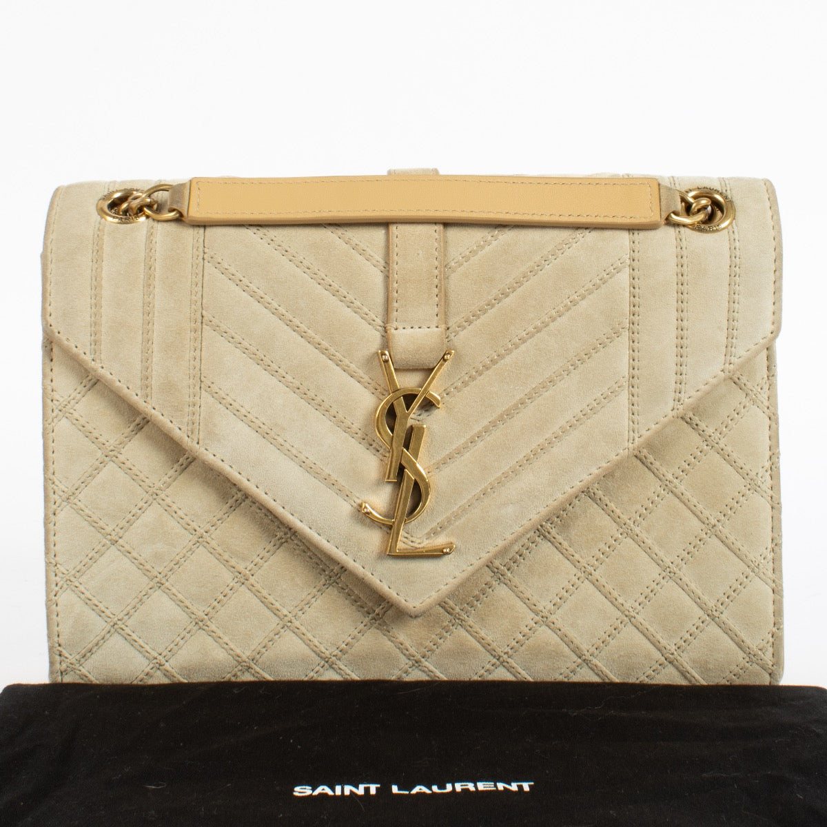Shop the authentic Saint Laurent Beige Suede Medium Envelope Bag second hand on Labellov.com.