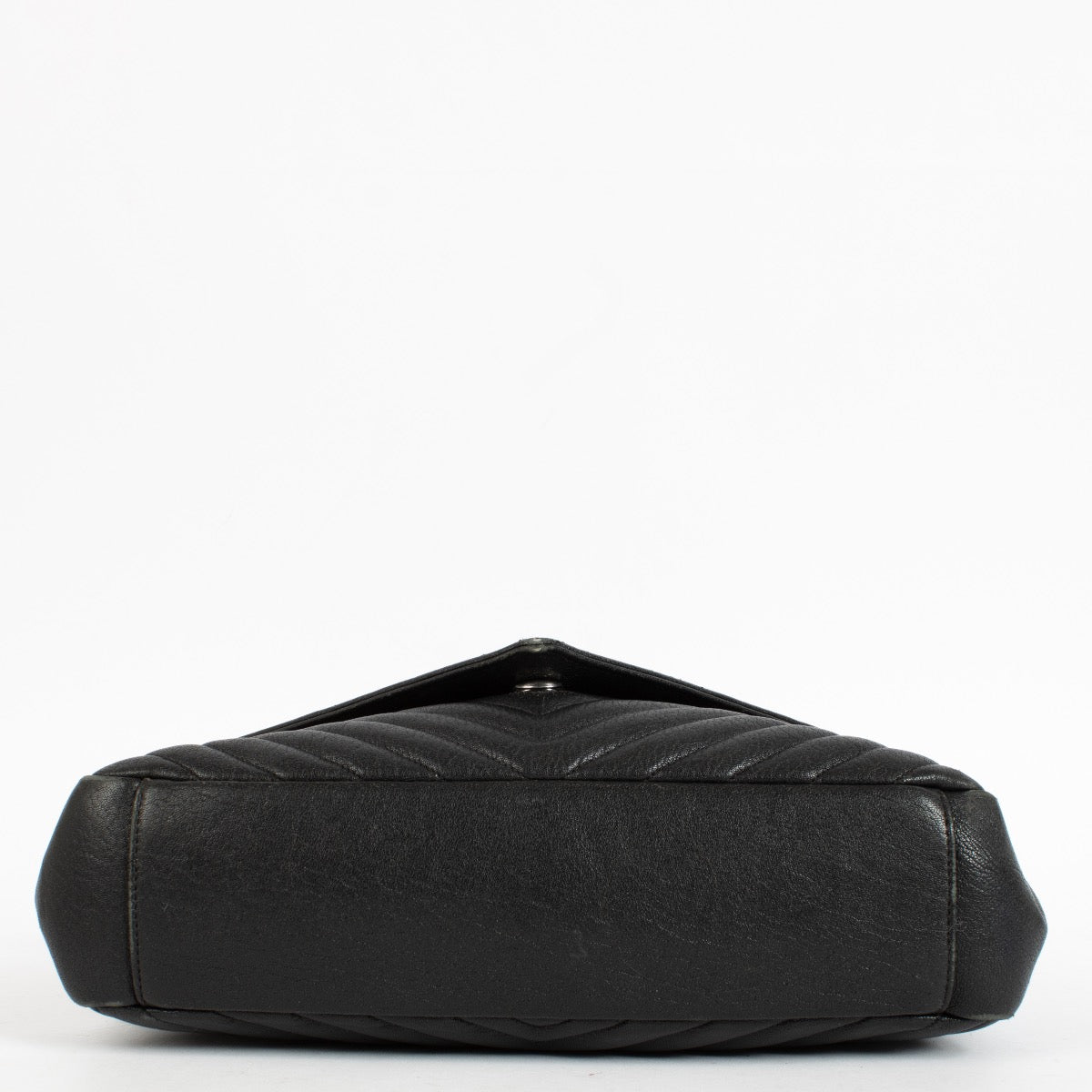 Shop the authentic Saint Laurent All Black Large College Bag second hand on Labellov.com.