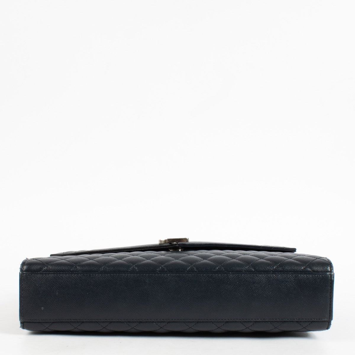 Shop the authentic Saint Laurent Blue Large Envelope Bag second hand on Labellov.com.