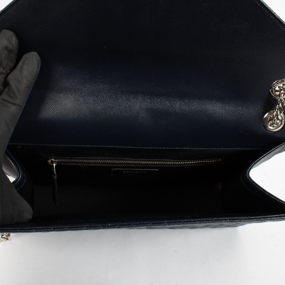 Shop the authentic Saint Laurent Blue Large Envelope Bag second hand on Labellov.com.