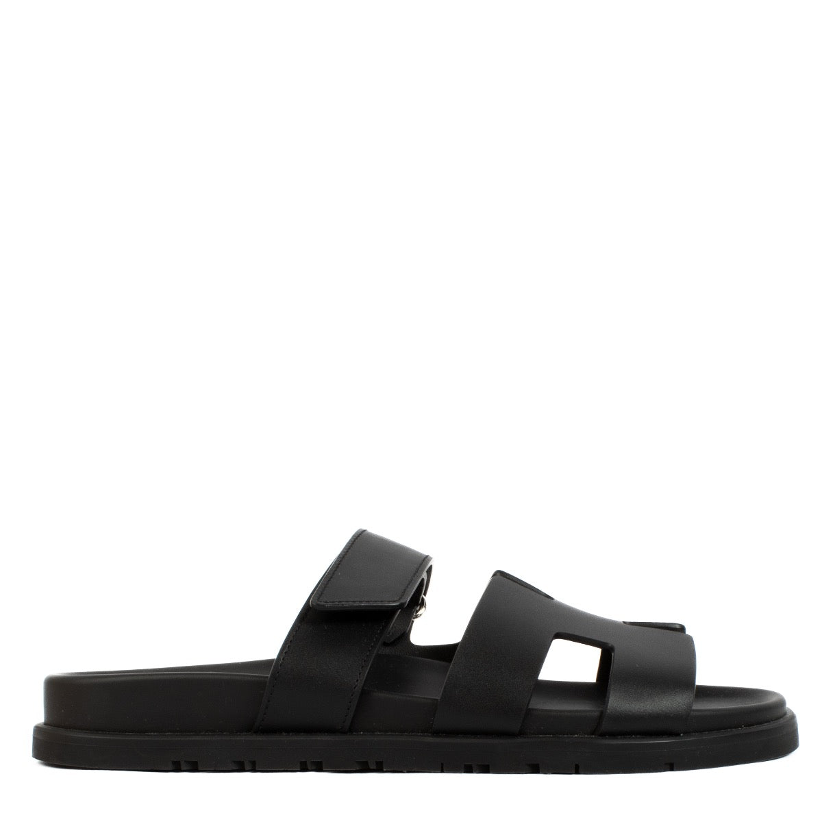 Authentic second hand Hermès black Chypre Sandals on Labellov.com