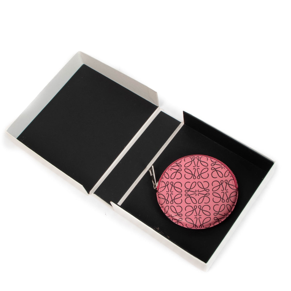 shop 100% authentic second hand Loewe Pink Coinholder on Labellov.com