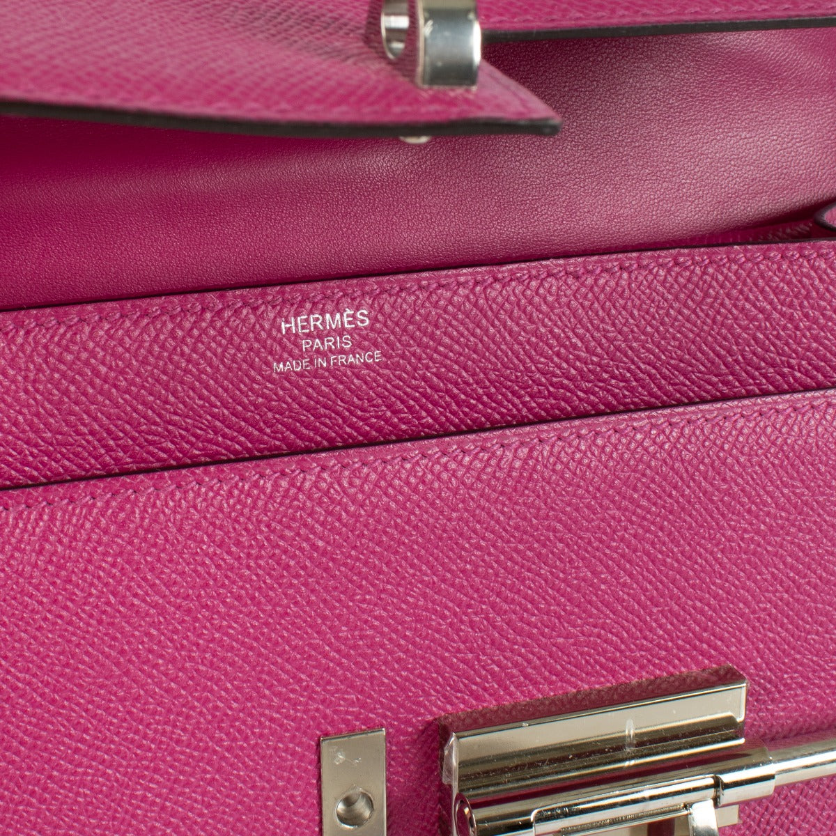 Authentic pre-loved Hermès Verrou 21 Rose Pourpre Epsom PHW on Labellov.com